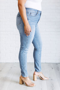 JUDY BLUE: Justine High Rise Control Top Contrast Wash Skinny Jeans