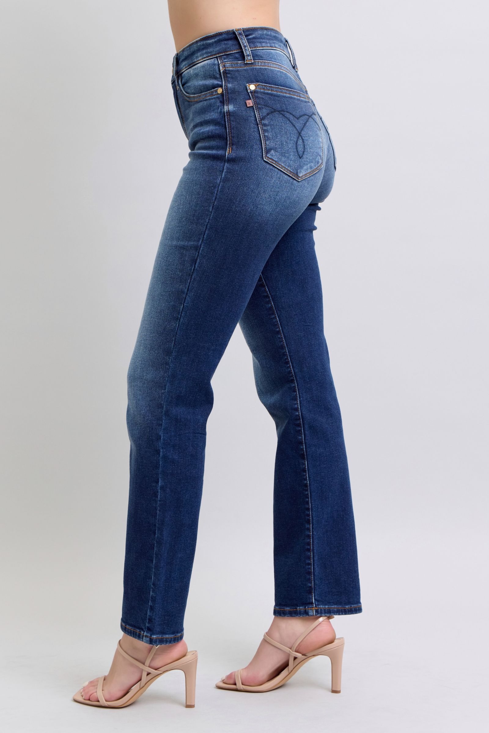 JUDY BLUE: Straight Leg Jeans