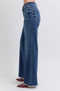 JUDY BLUE: Raw Hem Mid Rise Jeans