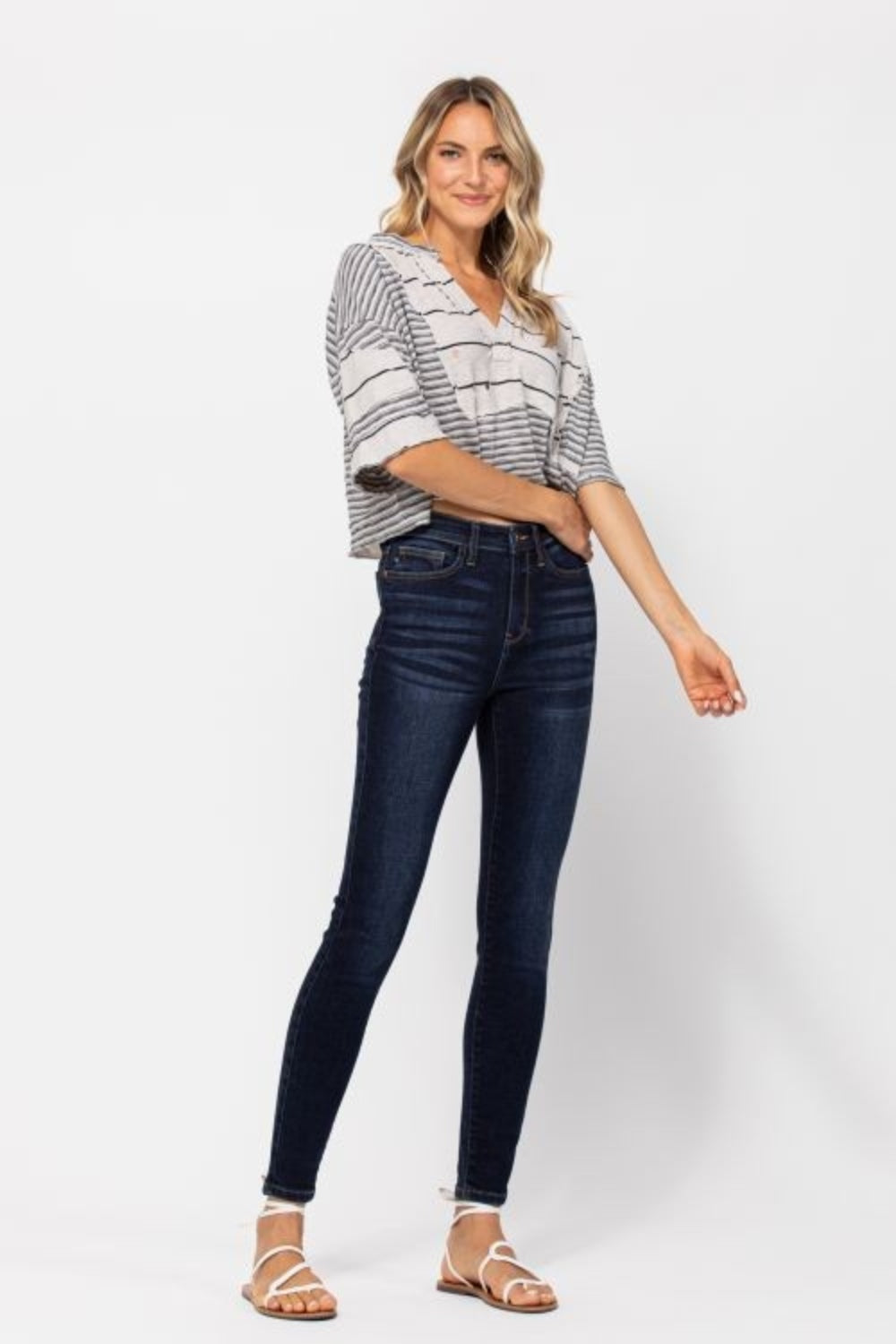 JUDY BLUE: High Waist Handsand Skinny Jeans