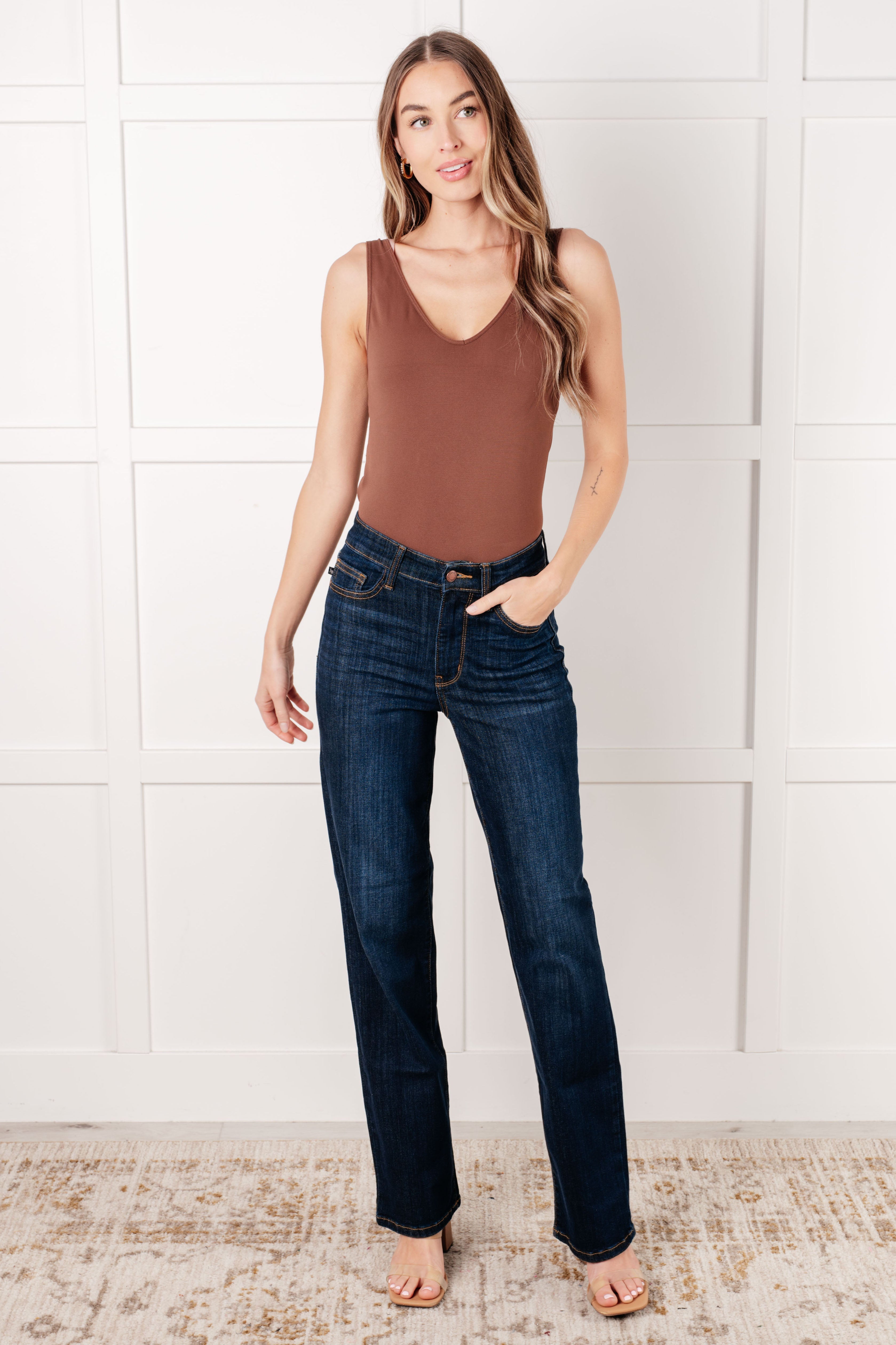 JUDY BLUE: Alaina High Rise Classic Straight Jeans