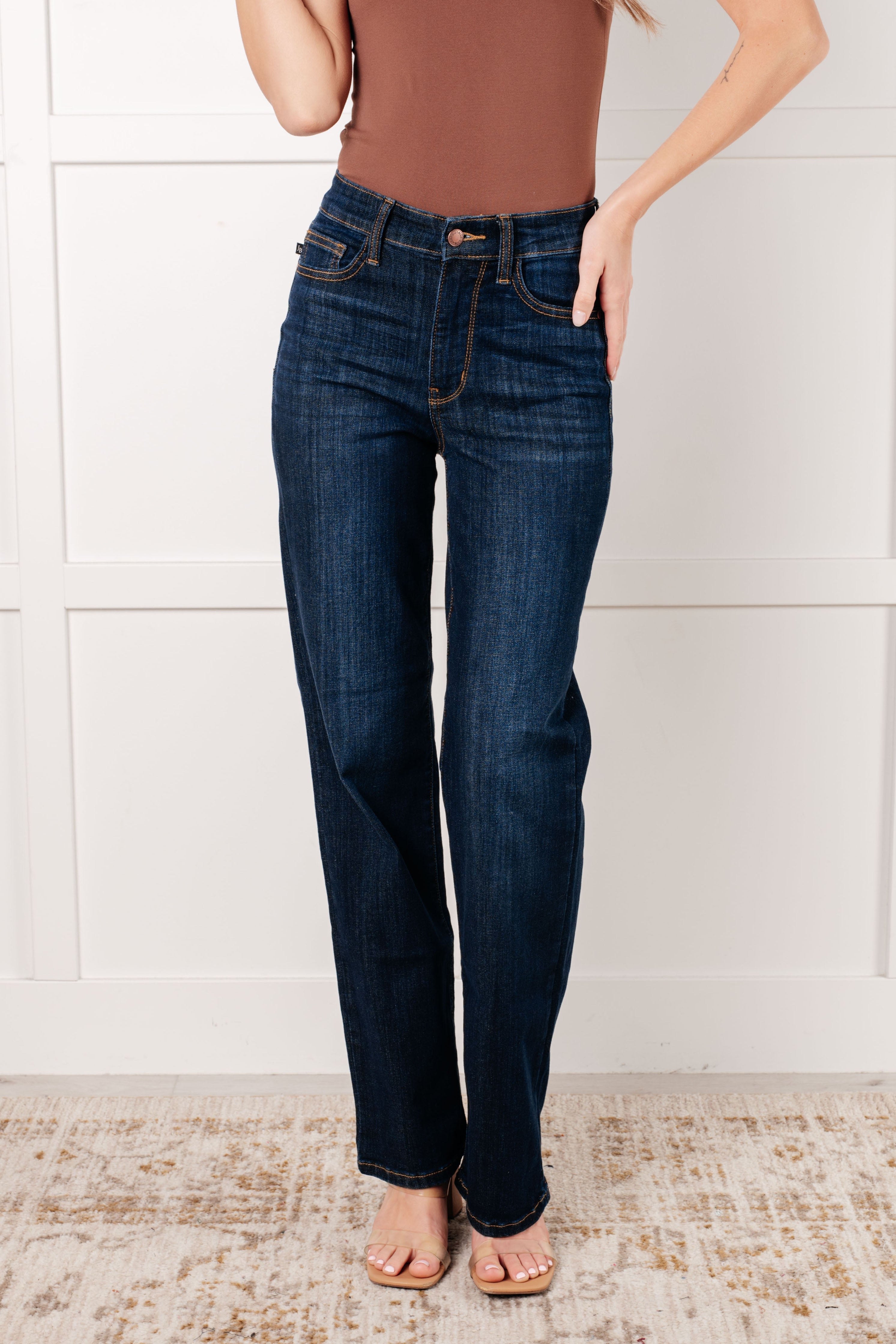 JUDY BLUE: Alaina High Rise Classic Straight Jeans