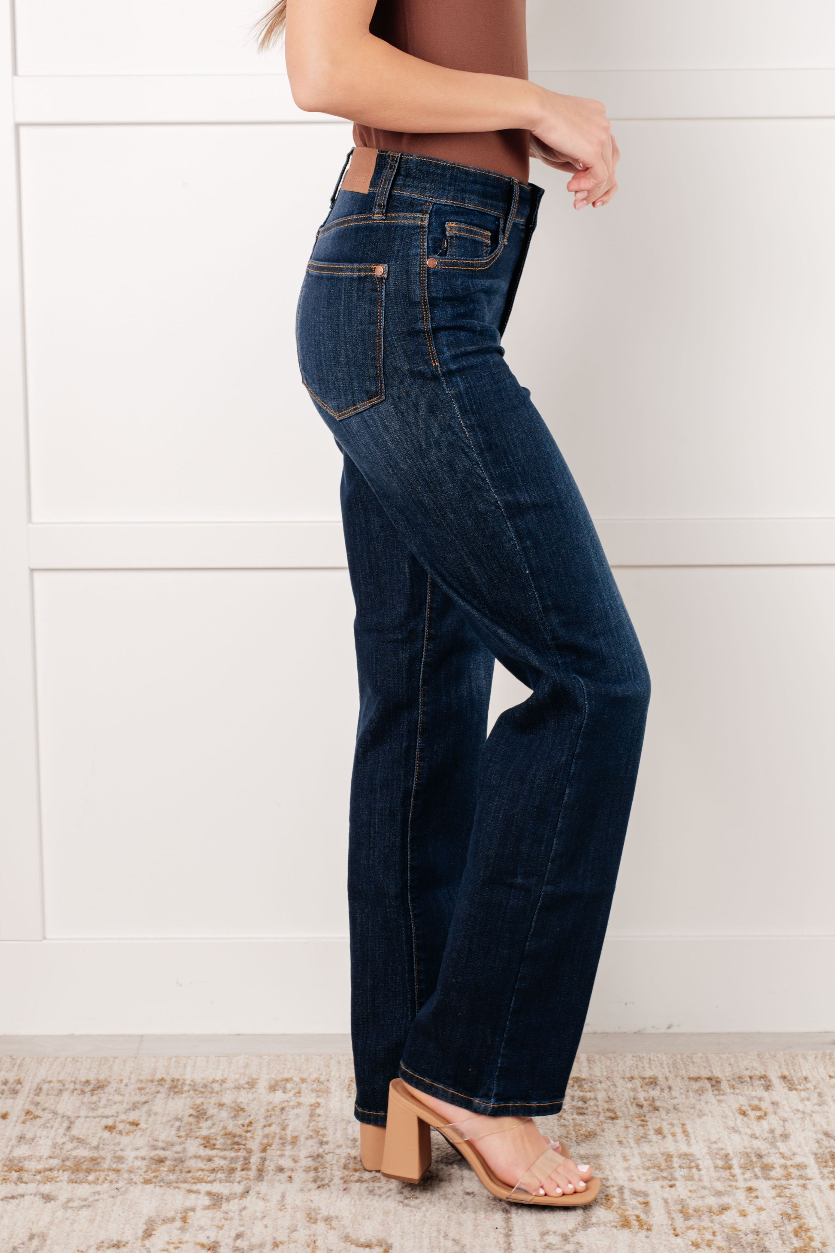 JUDY BLUE: Alaina High Rise Classic Straight Jeans