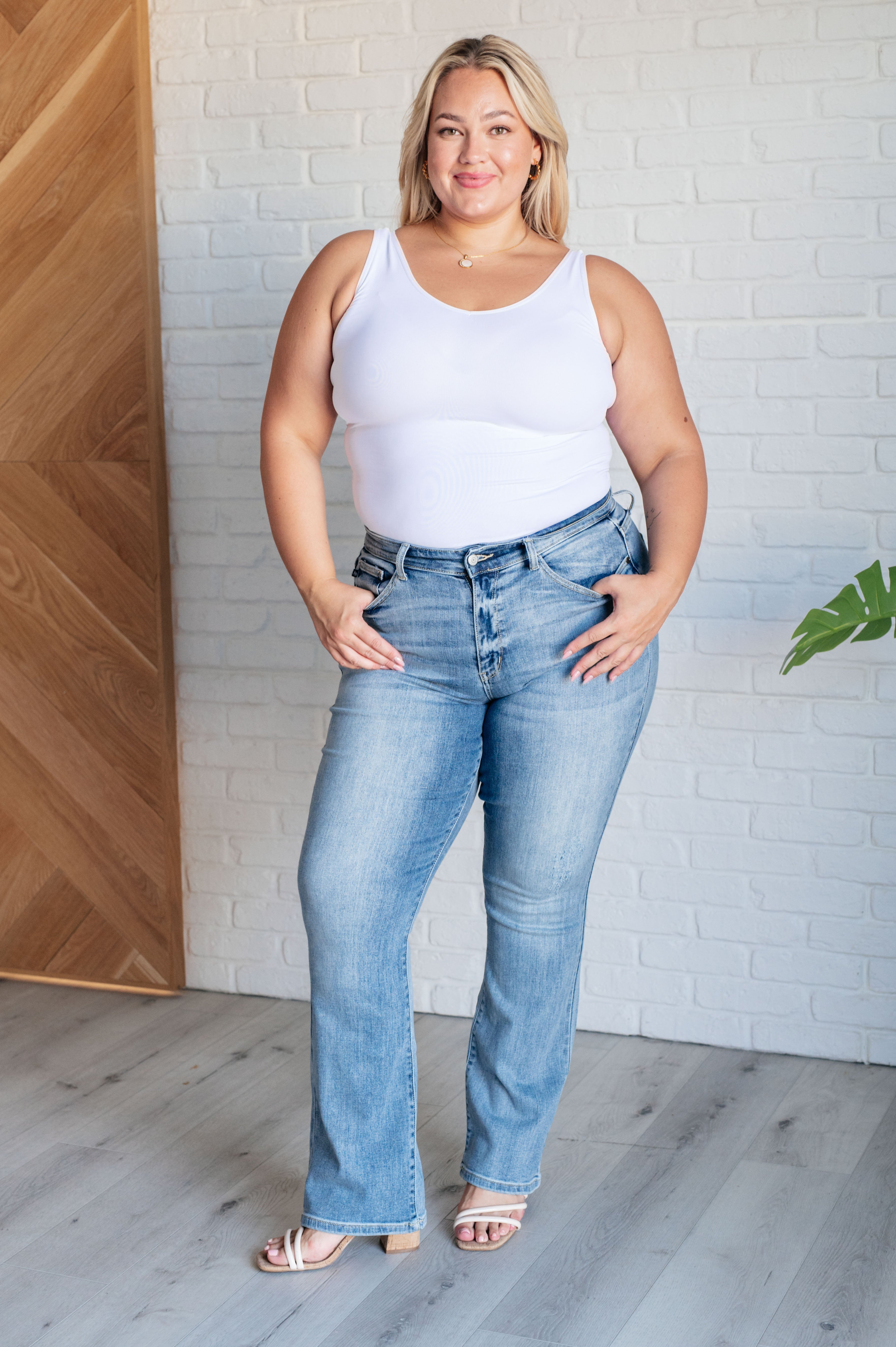 JUDY BLUE: Alana Mid Rise Clean Bootcut Jeans