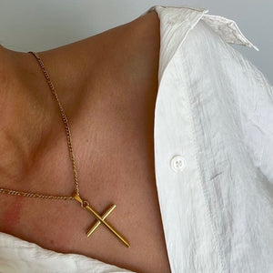 Waterproof 18kt gold cross