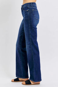 JUDY BLUE: Mid Rise Tummy Control Crop straight jean