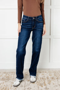 JUDY BLUE: Jacqueline Mid Rise Frayed Hem Straight Leg Jean