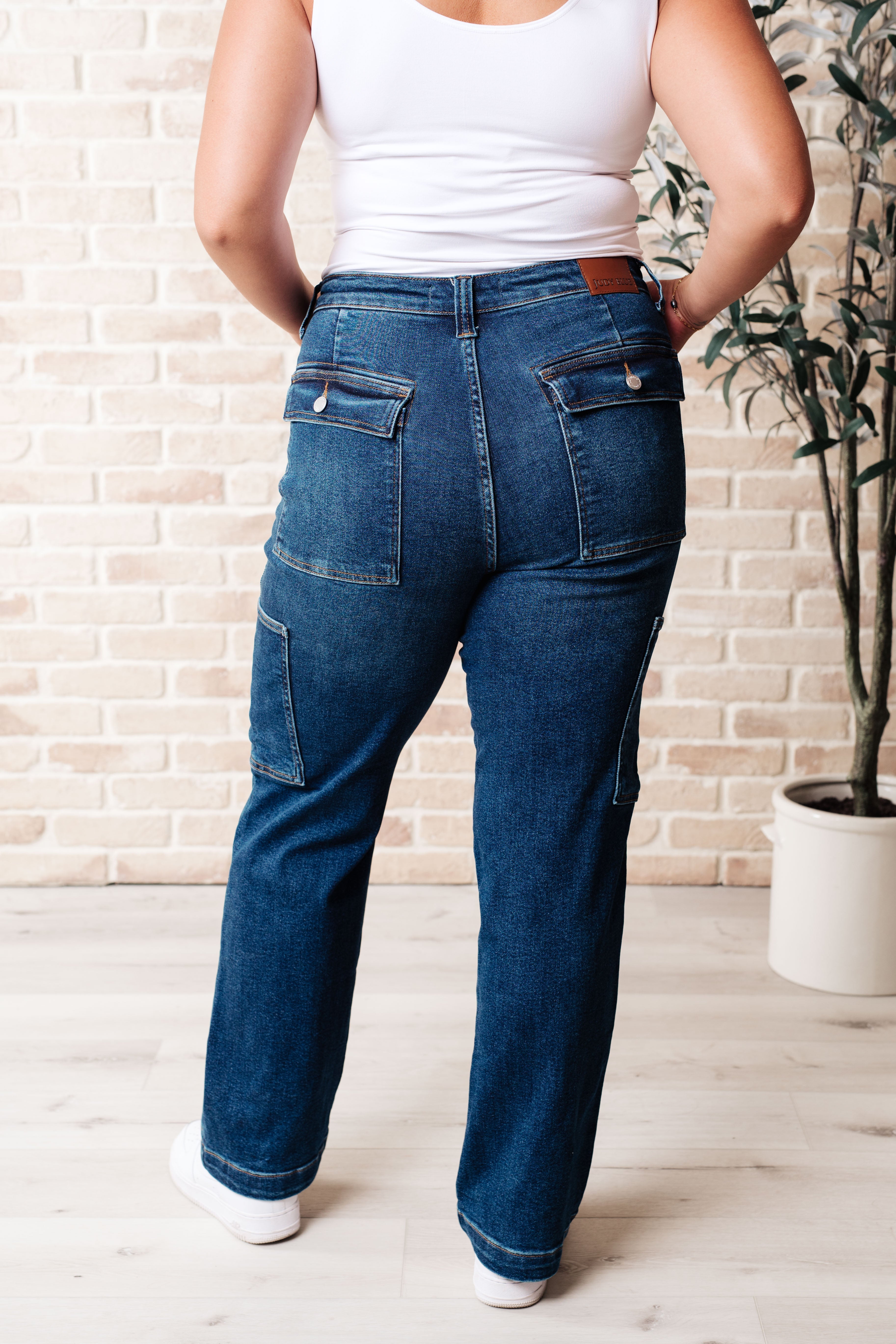 JUDY BLUE Leila High Rise Cargo Straight Jeans