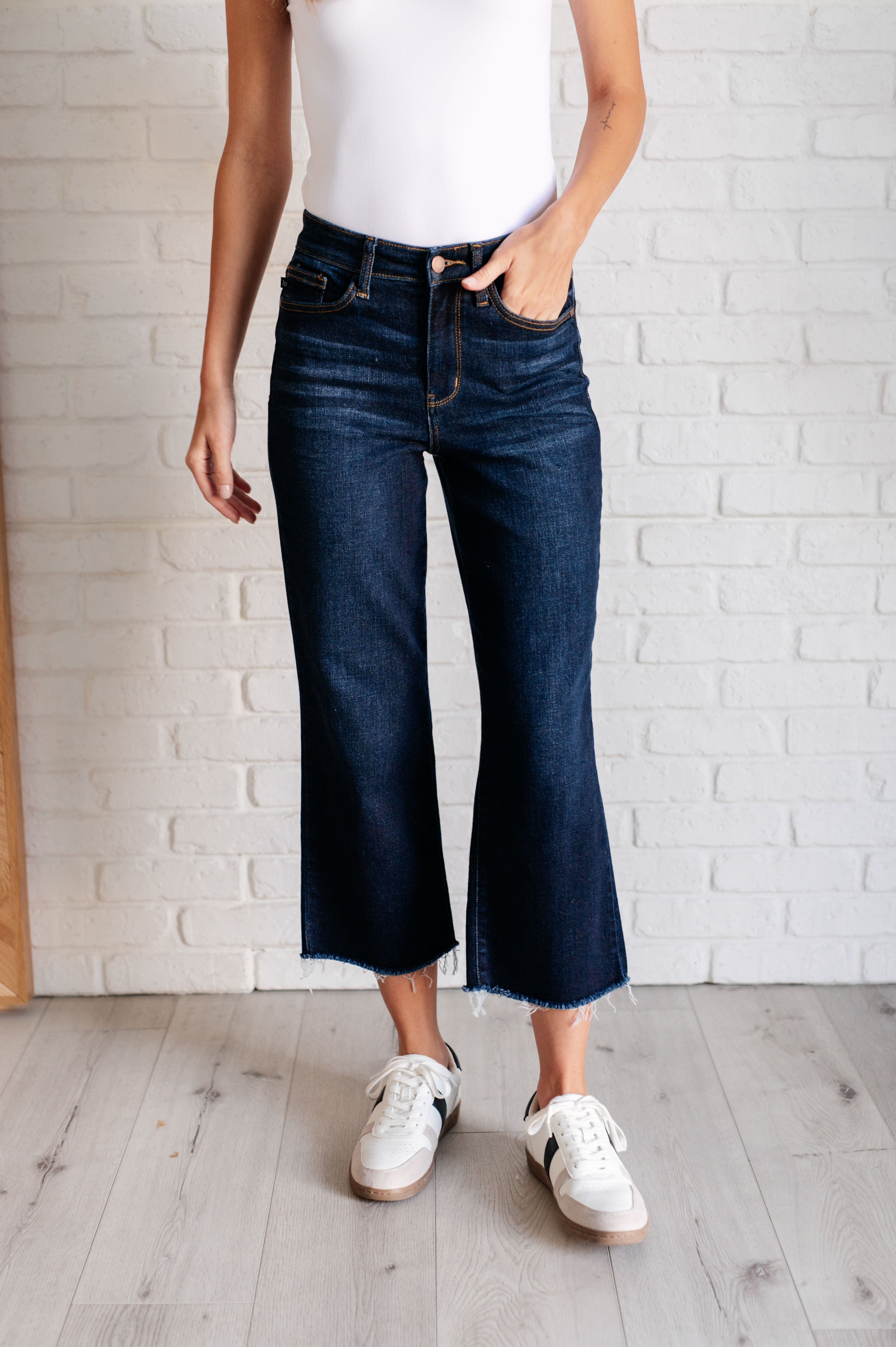 JUDY BLUE: Madeline High Rise Cropped Wide Leg Jeans