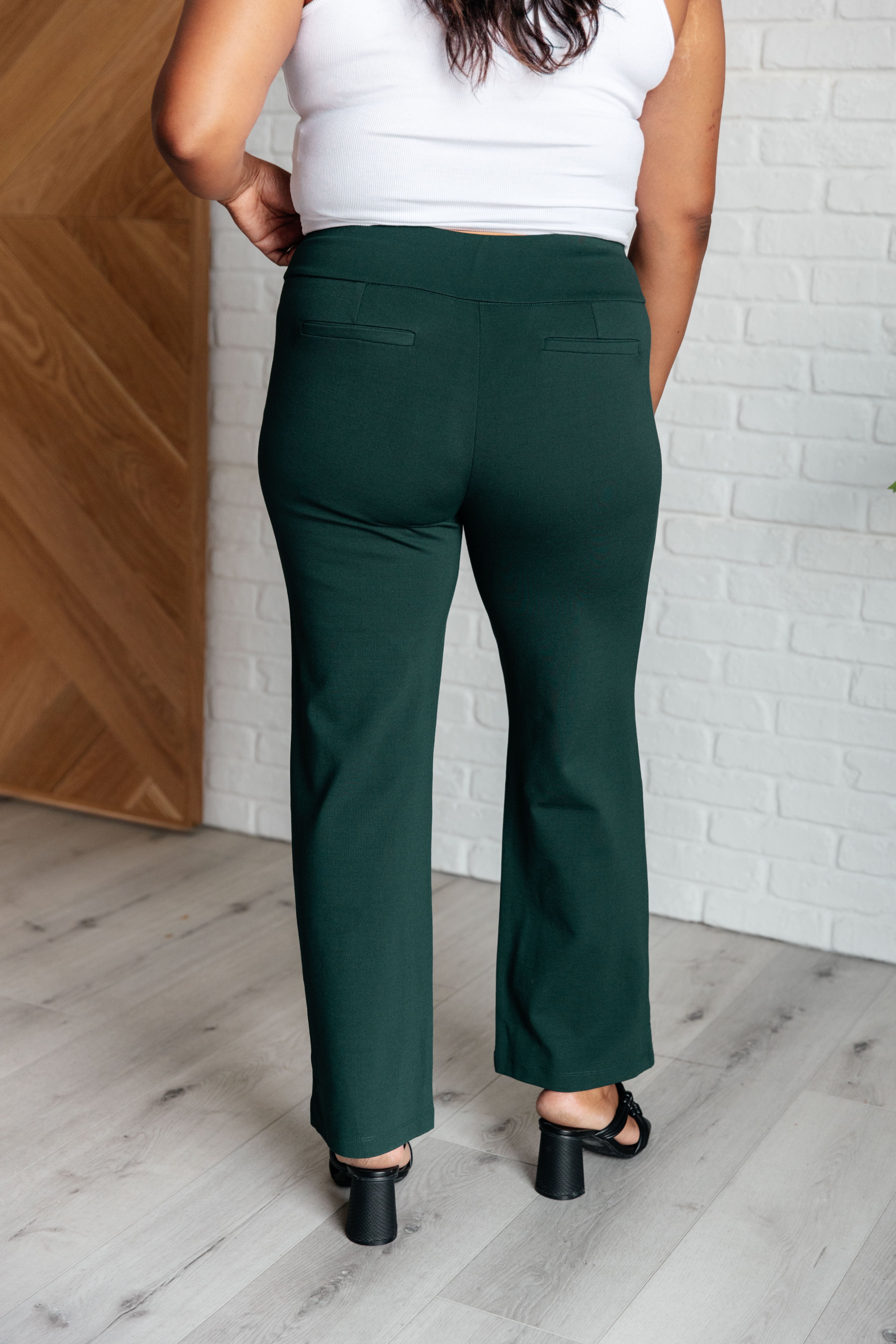 Magic Straight Pants in Hunter Green