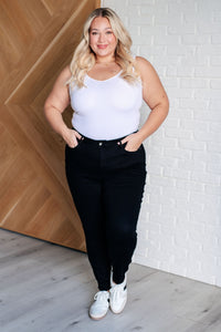 JUDY BLUE: Nicole Tummy Control Skinny Jeans in Black