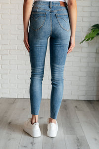 JUDY BLUE Nicole Tummy Control Skinny Jeans in Vintage Wash