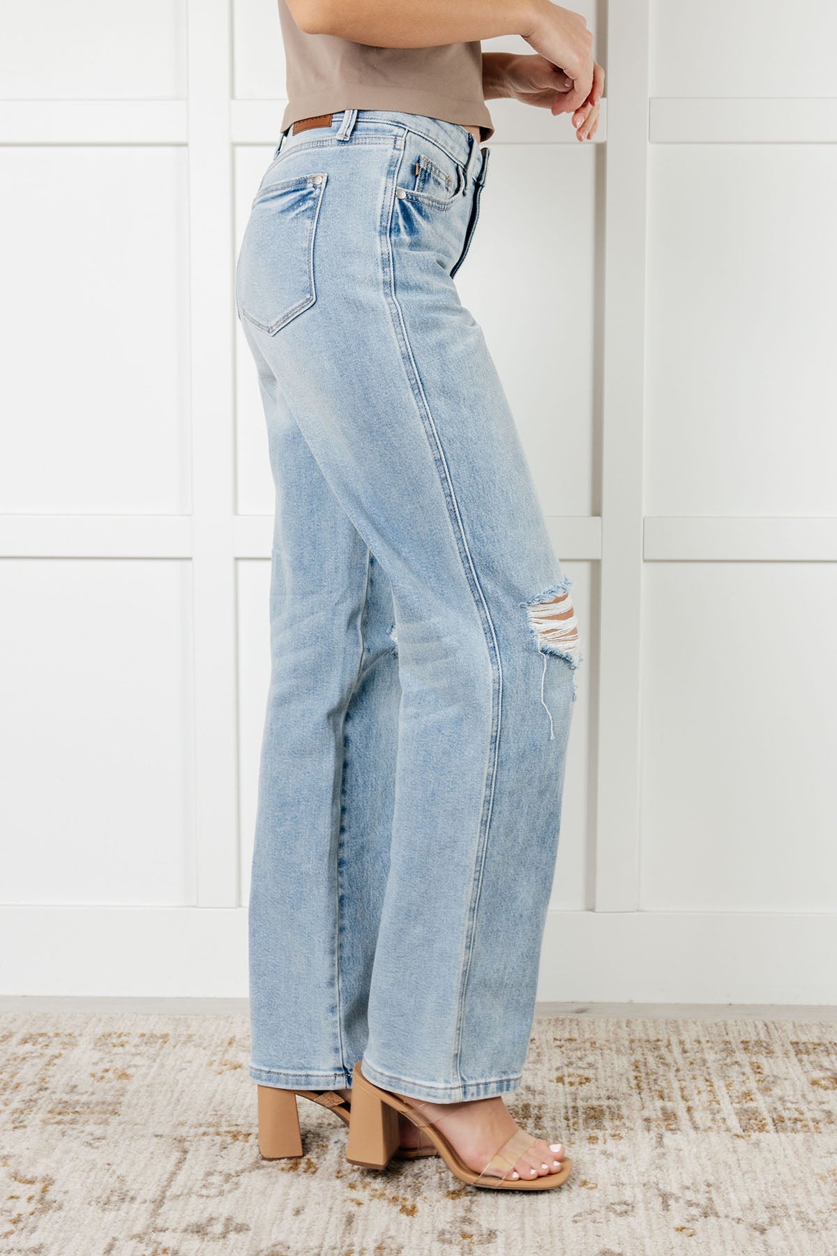 JUDY BLUE: Patricia High Rise Rigid Magic 90's Straight Jeans