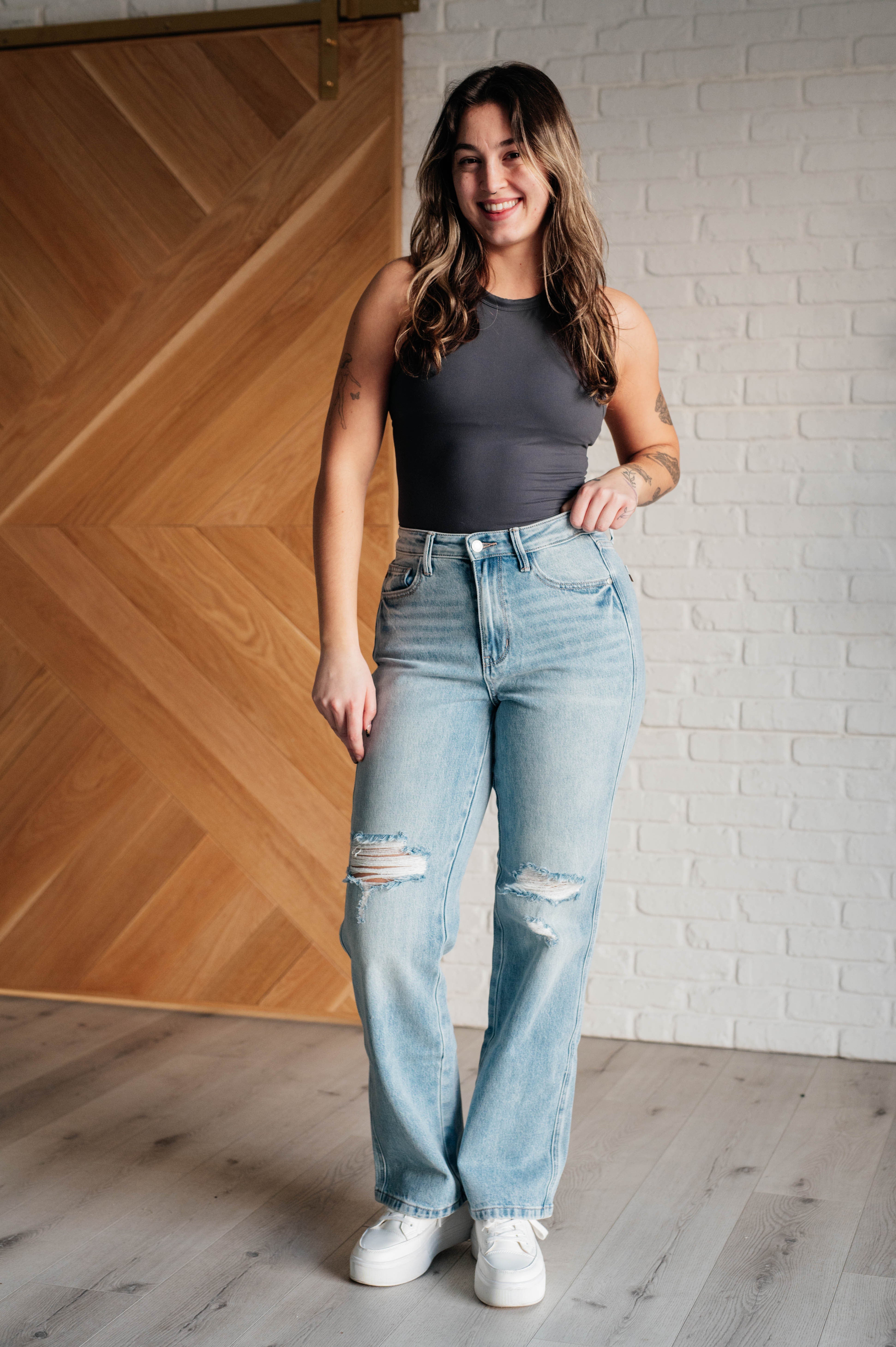 JUDY BLUE: Patricia High Rise Rigid Magic 90's Straight Jeans