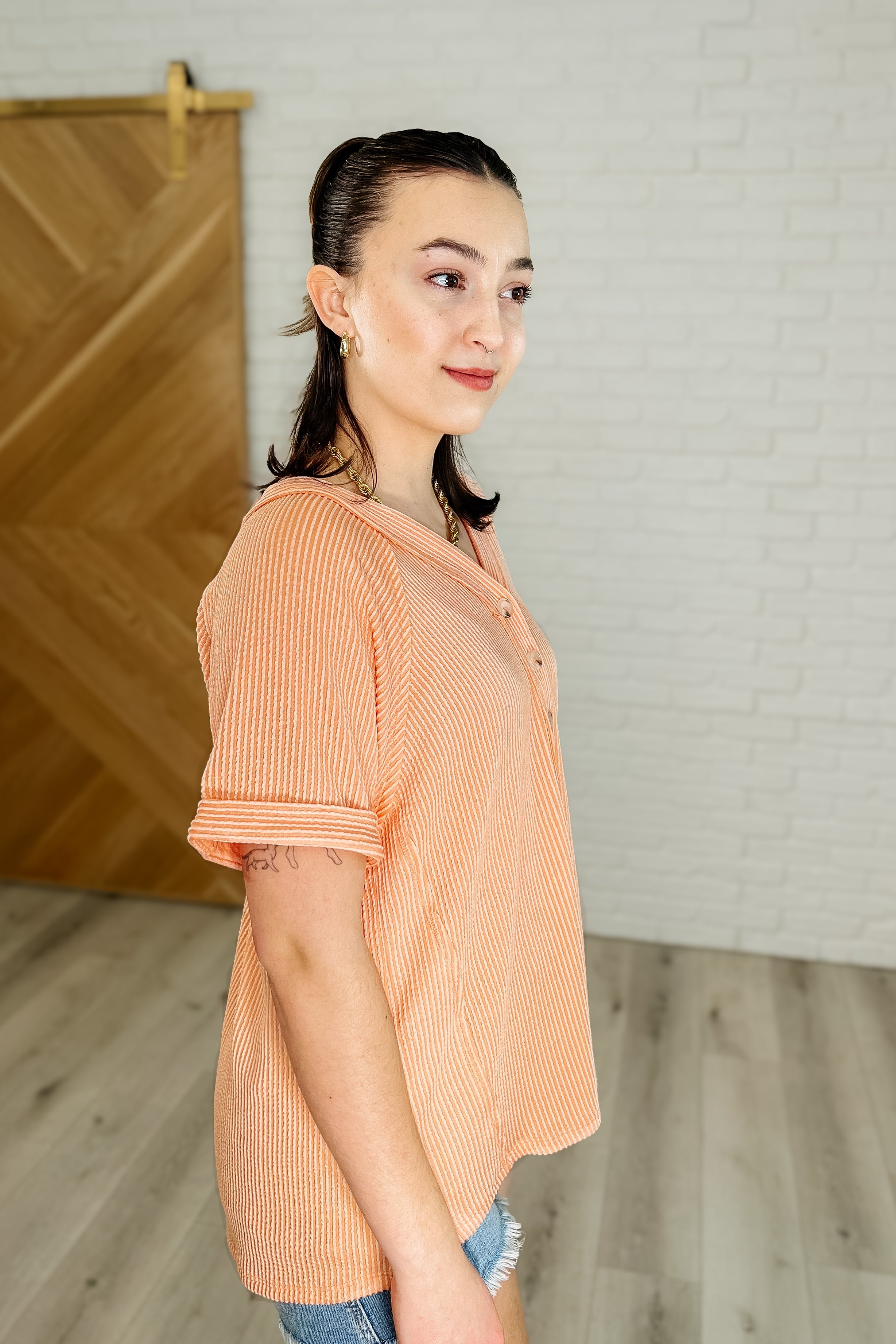 Plain and Sassy V-Neck Tee in Champagne Peach