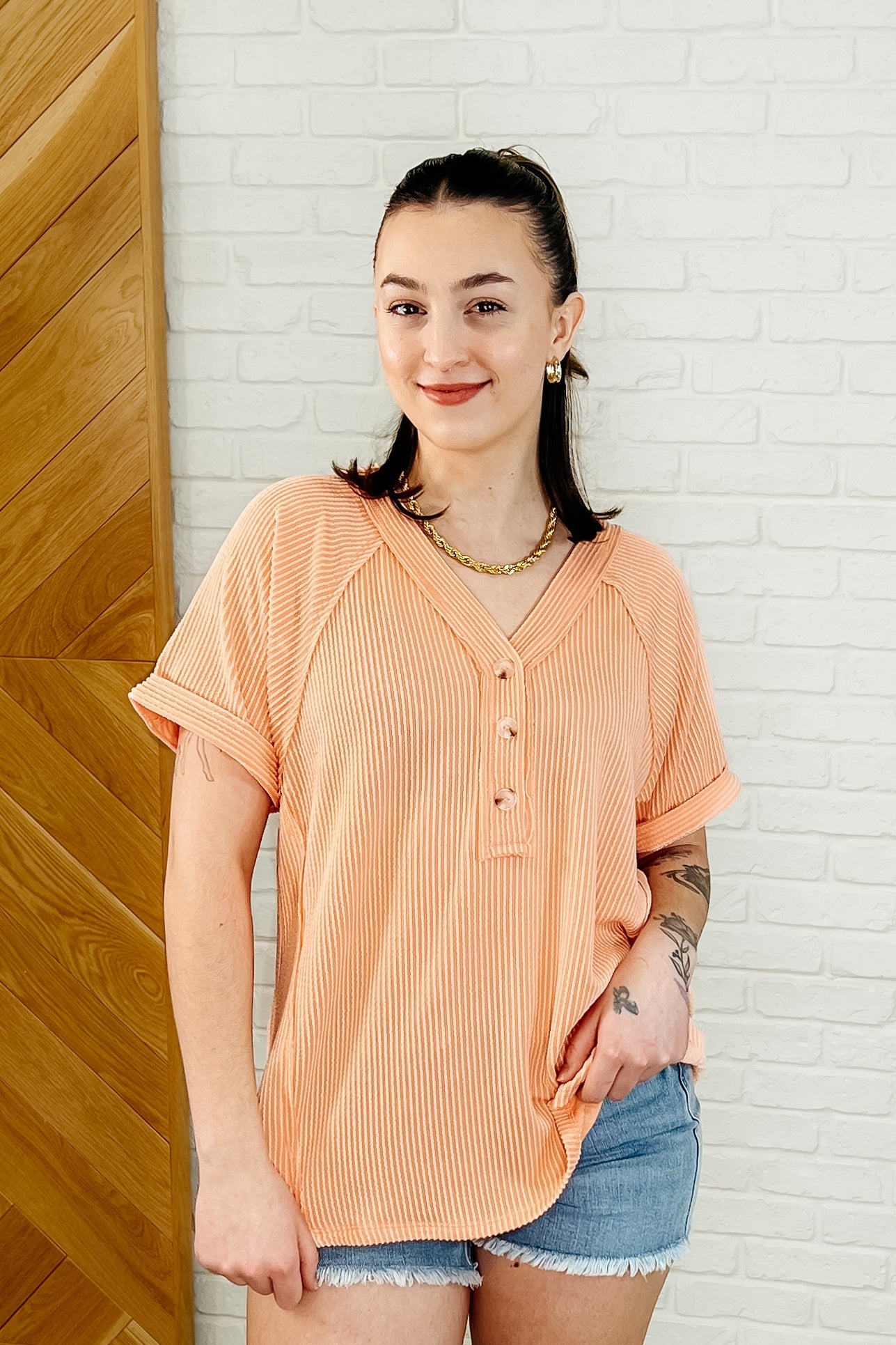 Plain and Sassy V-Neck Tee in Champagne Peach