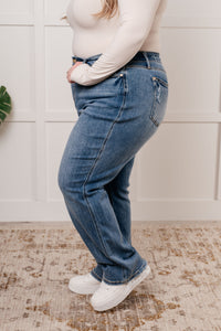 JUDY BLUE: Quinn Mid Rise Cell Phone Pocket Dad Jeans