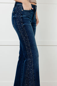 JUDY BLUE: Shannon Mid Rise Rhinestone Detail Flare Jeans