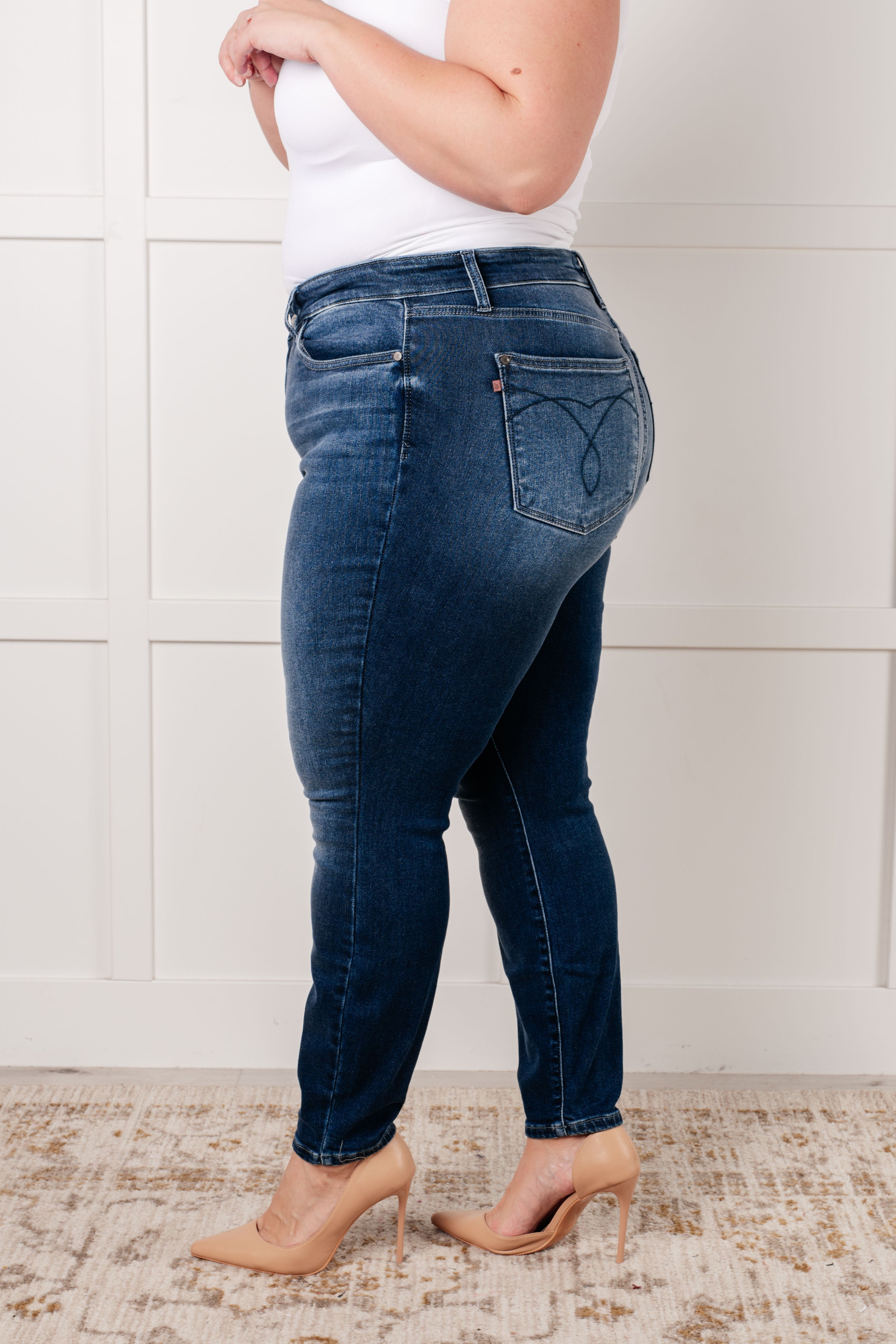 JUDY BLUE: Skylar Mid Rise Thermal Vintage Skinny Jean