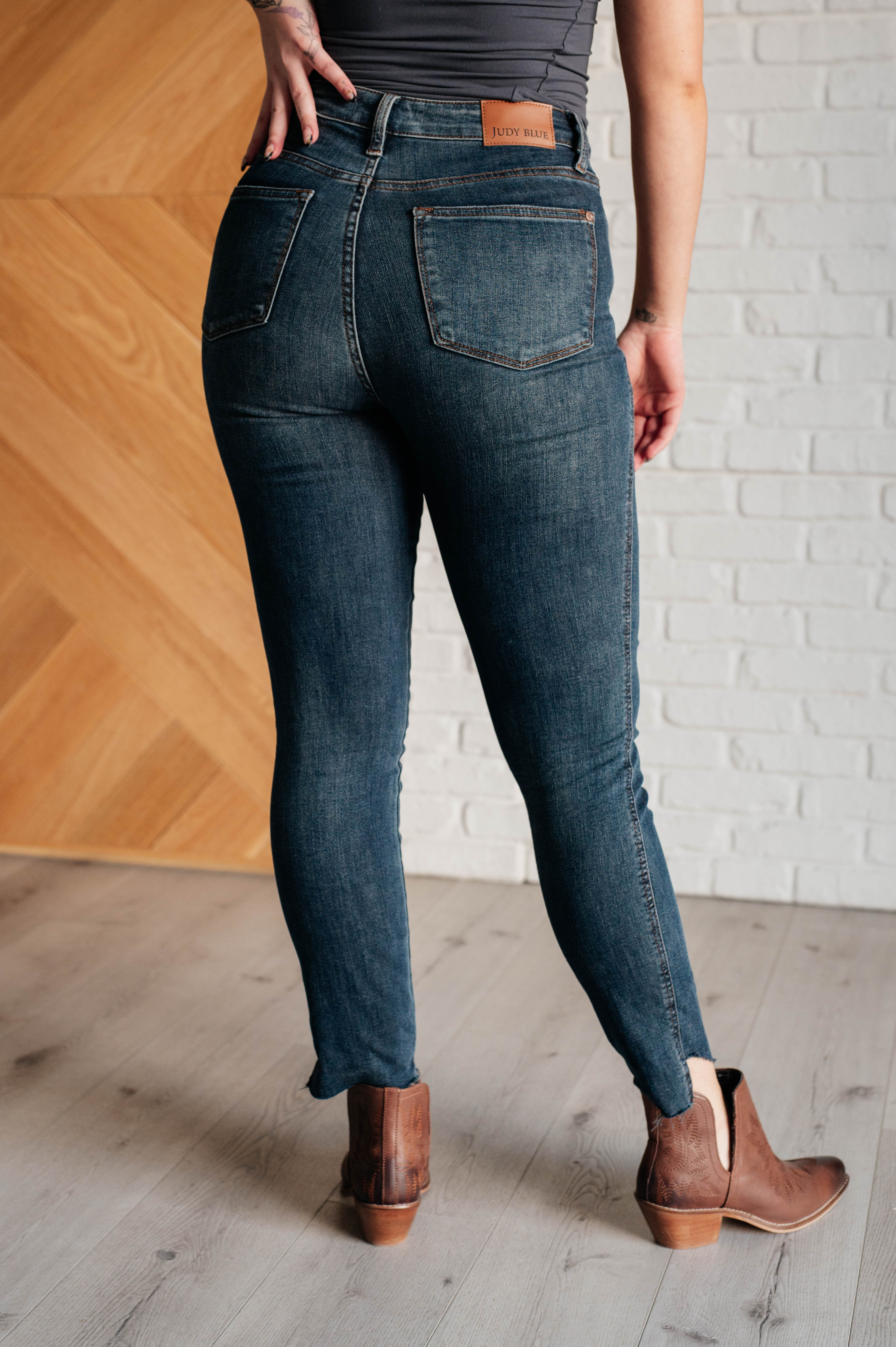 JUDY BLUE: Tessa High Rise Control Top Step Hem Skinny Jeans