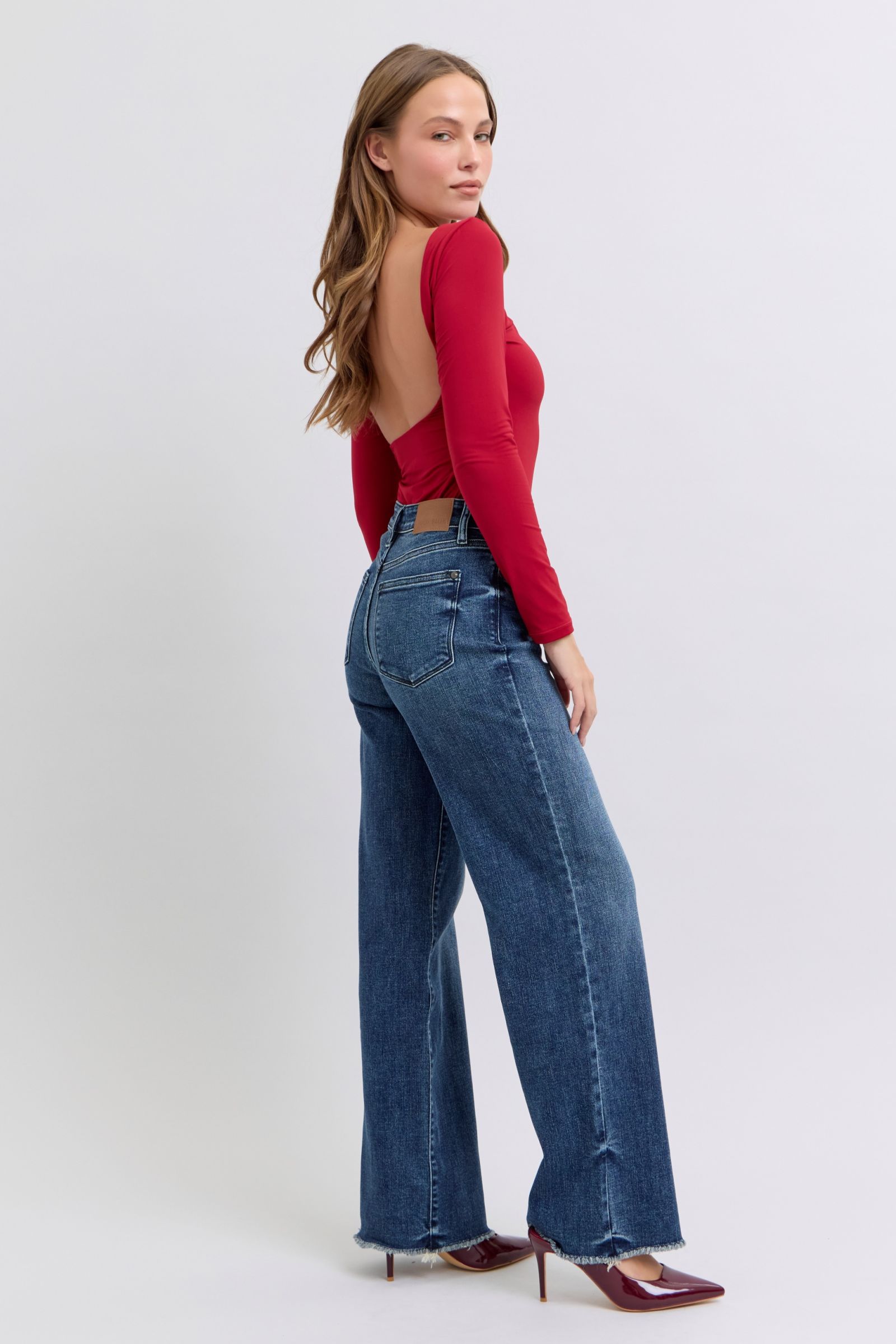 JUDY BLUE: Raw Hem Mid Rise Jeans