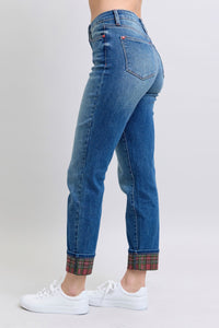 JUDY BLUE: Plaid Print Cuff Straight Leg Jeans with Pockets