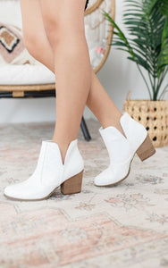 Fiera Booties in White